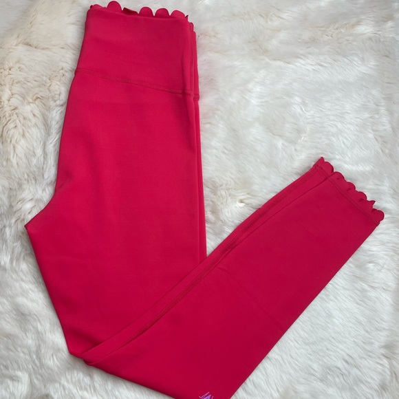 IVL Collective Other - IVL Scallop Leggings NWOT